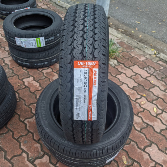 Maxxis 195R15C UE168 - CÁI